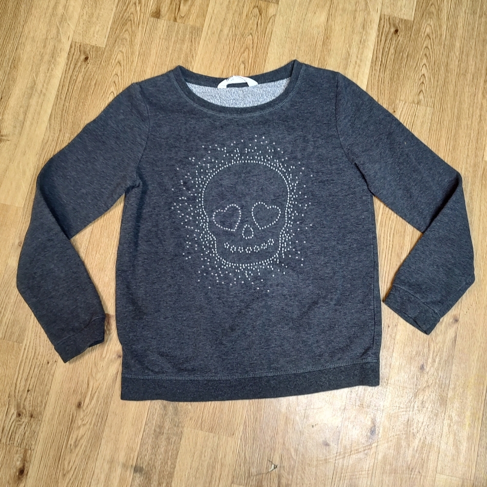 H&M skull sweater size Lg 10/12